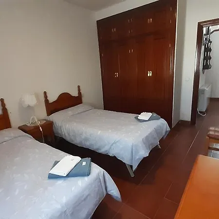 La Casa De Pi Nyaraló Torrecaballeros