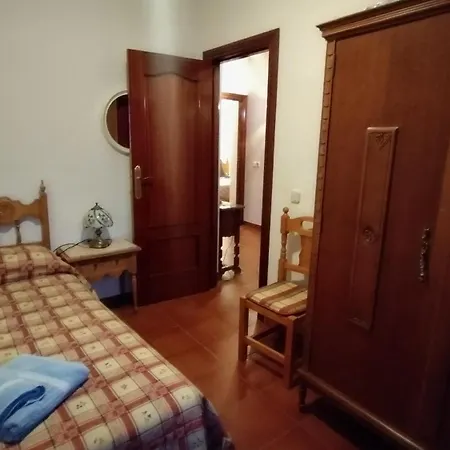 La Casa De Pi Torrecaballeros
